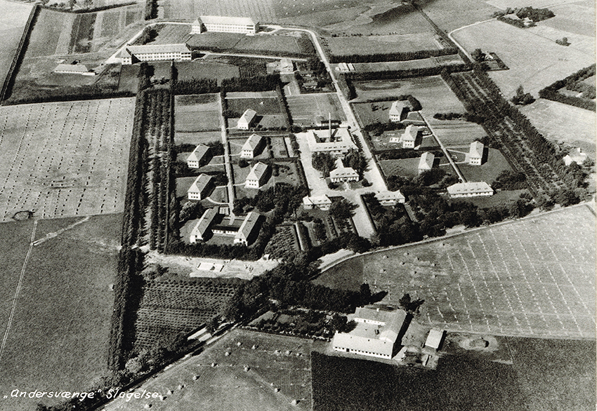 Det undskylder staten for