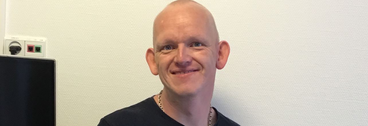 Claus bed smerterne i sig i årevis