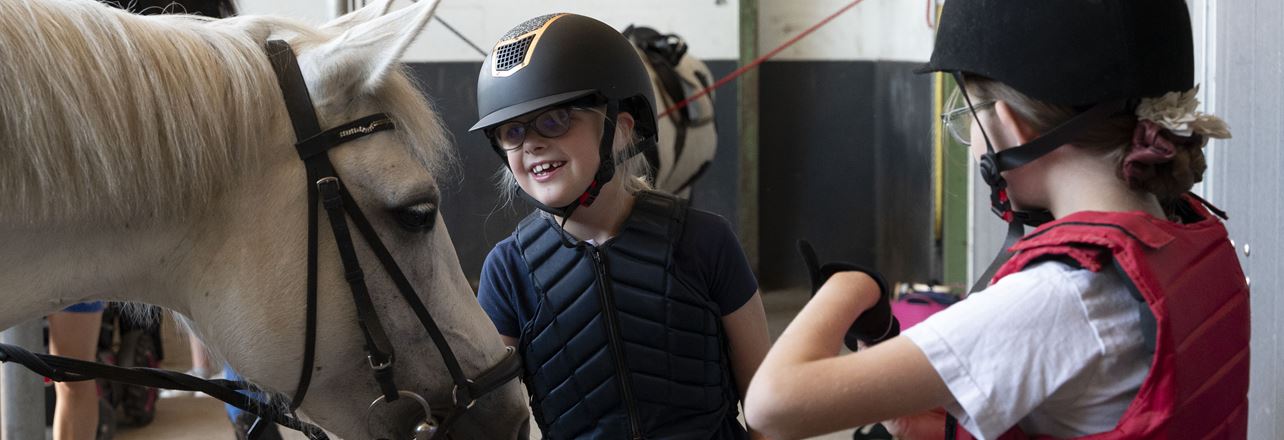 Her er alt normalt - fællesskab i ridetilbud for børn med CP